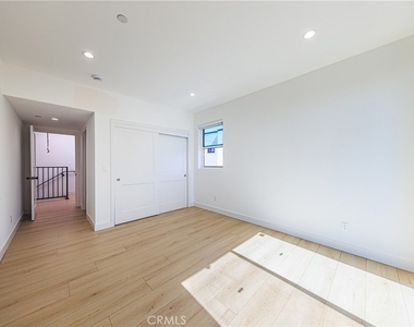 1021 S. Citrus Avenue - Photo Thumbnail 30