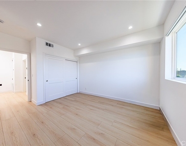 1021 S. Citrus Avenue - Photo Thumbnail 46
