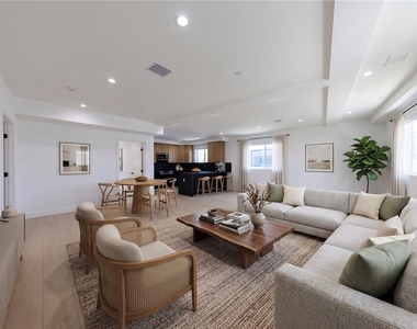 1021 S. Citrus Avenue - Photo Thumbnail 2