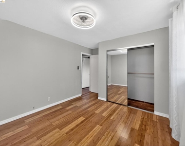 2928 Rio Grande Dr - Photo Thumbnail 25
