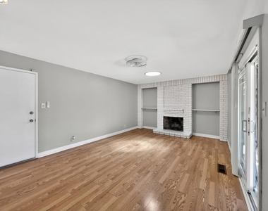 2928 Rio Grande Dr - Photo Thumbnail 13