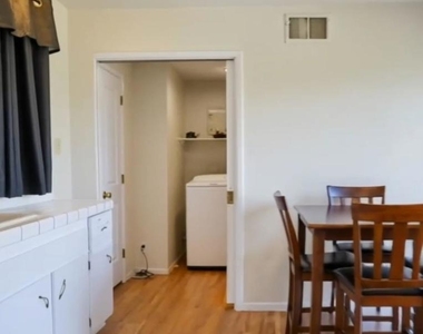 3513 Fairview - Photo Thumbnail 5
