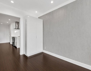 865 Comstock Avenue - Photo Thumbnail 11