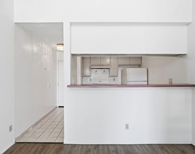 3600 Bagley Avenue - Photo Thumbnail 5