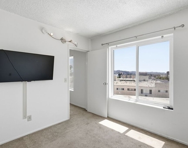 3600 Bagley Avenue - Photo Thumbnail 13