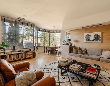 1530 N Easterly Terrace - Photo Thumbnail 5