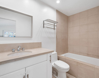 6801 Seawatch Lane - Photo Thumbnail 11