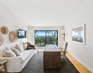 6801 Seawatch Lane - Photo Thumbnail 13