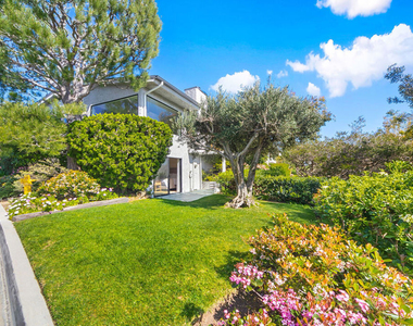 6801 Seawatch Lane - Photo Thumbnail 25