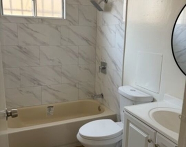 3119 W 71st Street - Photo Thumbnail 8