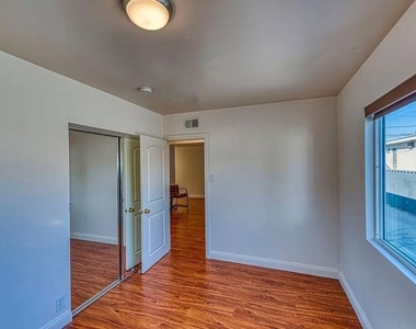 1588 1/2 W 36th Street - Photo Thumbnail 12