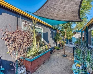 1588 1/2 W 36th Street - Photo Thumbnail 19