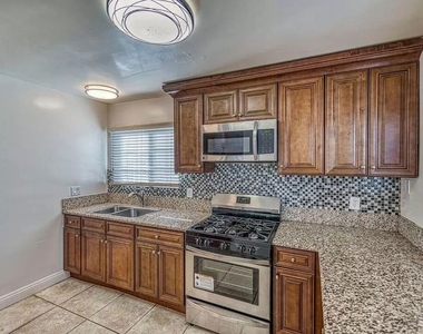 1588 1/2 W 36th Street - Photo Thumbnail 9