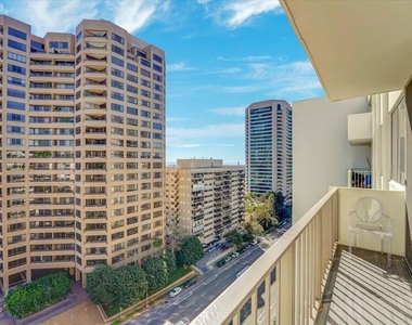 10433 Wilshire Boulevard - Photo Thumbnail 12