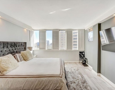 10433 Wilshire Boulevard - Photo Thumbnail 9