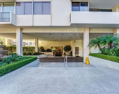 10433 Wilshire Boulevard - Photo Thumbnail 1