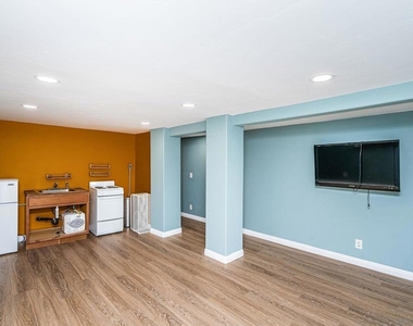 2559 Tuberose St - Photo Thumbnail 16