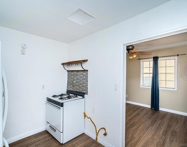 2559 Tuberose St - Photo Thumbnail 29