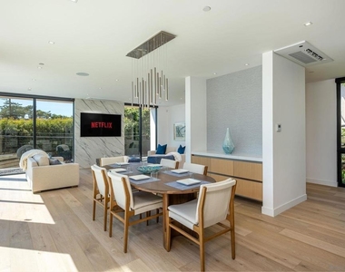 1605 Burgundy Rd - Photo Thumbnail 8