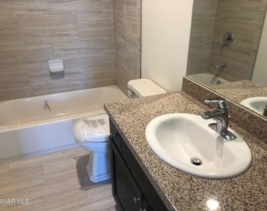 1204 Vista Heights Court - Photo Thumbnail 16