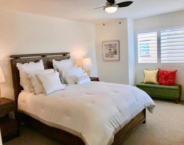 52439 Hawthorn Court - Photo Thumbnail 9