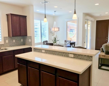 52439 Hawthorn Court - Photo Thumbnail 4