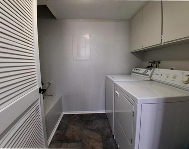 35200 Cathedral Canyon Drive - Photo Thumbnail 20