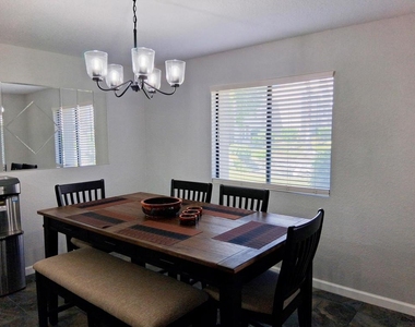 35200 Cathedral Canyon Drive - Photo Thumbnail 3