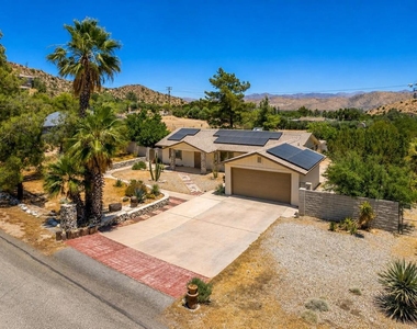 11393 Artesia Way - Photo Thumbnail 15