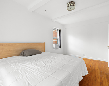 433 West 34th Street - Photo Thumbnail 10