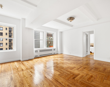 433 West 34th Street - Photo Thumbnail 2