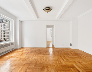 433 West 34th Street - Photo Thumbnail 6