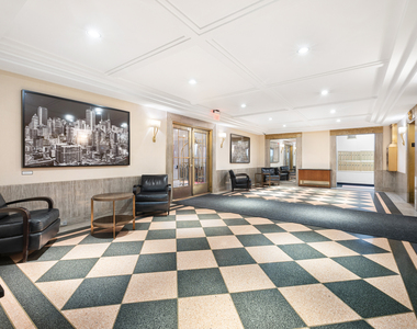 433 West 34th Street - Photo Thumbnail 16