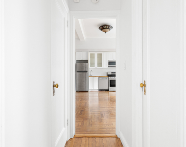 433 West 34th Street - Photo Thumbnail 12