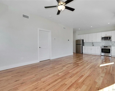 145 Main Street - Photo Thumbnail 14