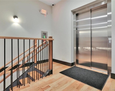 145 Main Street - Photo Thumbnail 4
