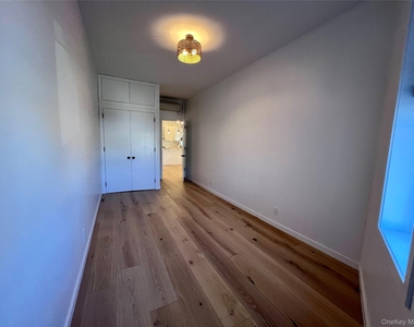 490-492 Plandome Road - Photo Thumbnail 4