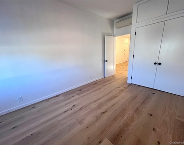 490-492 Plandome Road - Photo Thumbnail 2