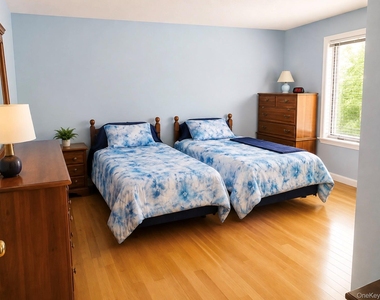 449 White Schoolhouse Road - Photo Thumbnail 6