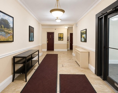 472 Gramatan Avenue - Photo Thumbnail 9