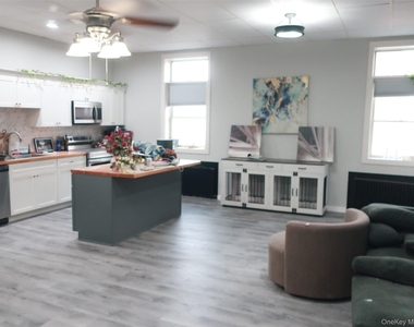 15 Goshen Avenue - Photo Thumbnail 8