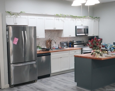 15 Goshen Avenue - Photo Thumbnail 1