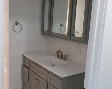15 Goshen Avenue - Photo Thumbnail 6