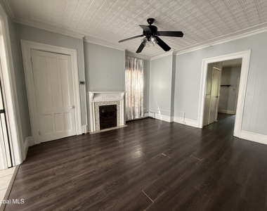 403 2nd Street - Photo Thumbnail 2