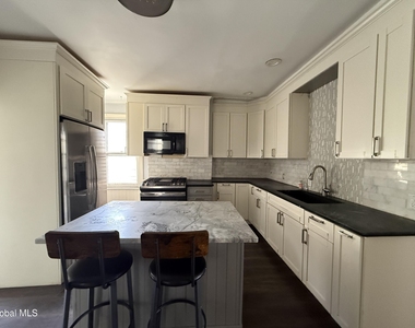 403 2nd Street - Photo Thumbnail 5
