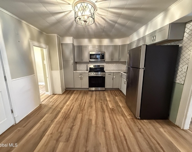 403 2nd Street - Photo Thumbnail 9