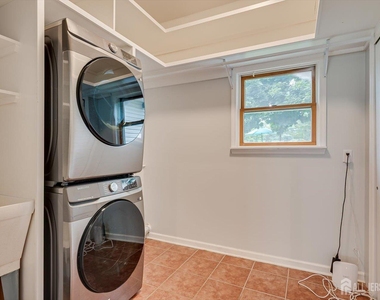58 Pleasant Valley Road - Photo Thumbnail 29