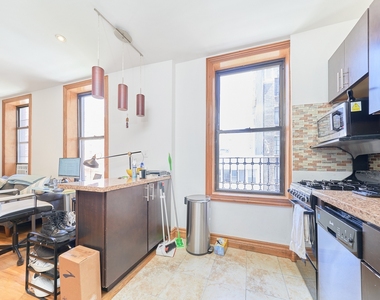 362 W 36th Street - Photo Thumbnail 4