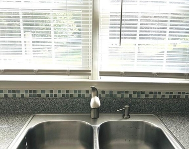 19 Sunrise Valley Court - Photo Thumbnail 11