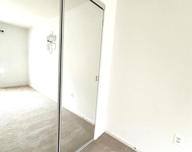 19 Sunrise Valley Court - Photo Thumbnail 20